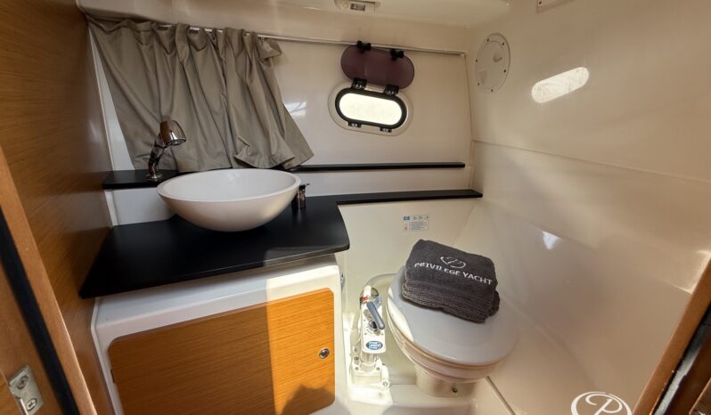 Jeanneau Cap Camarat 8.5 lleno