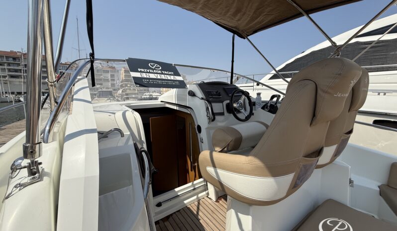 Jeanneau Cap Camarat 8.5 lleno