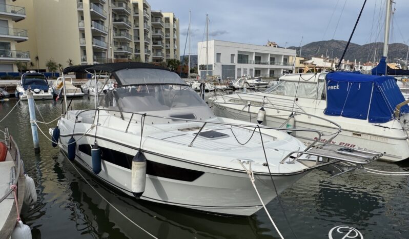 Jeanneau Cap Camarat 9.0 WA lleno